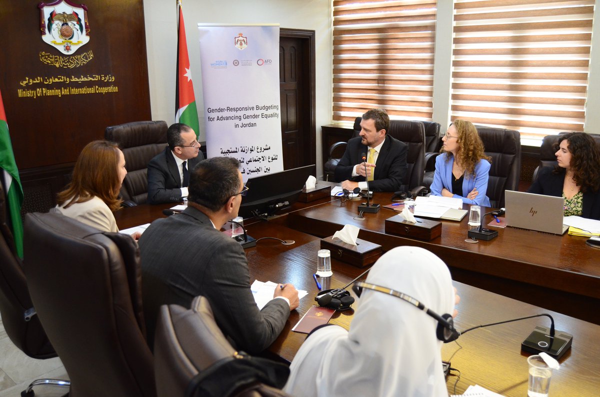 UN Women, in partnership with the Government of Jordan, the Jordanian National Commission for Women, and with support from <a href="/AFD_France/">Agence Française de #Développement (AFD) 🇫🇷 🇪🇺</a>, took part in the Steering Committee Meeting on Gender Responsive Budgeting, chaired by <a href="/MoPIC_Jordan/">Ministry of Planning and International Cooperation</a>.