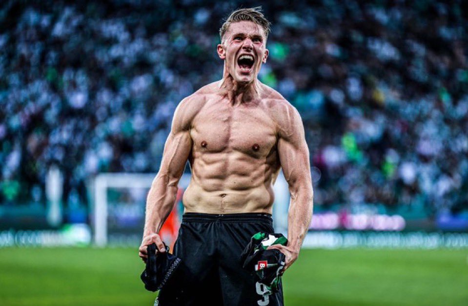 🚨: À mon avis, un transfert à Manchester United pour Viktor Gyokeres serait improbable à l’heure actuelle car le joueur souhaite jouer la Champions League et Man United ne se sont pas qualifiés en Champions League ✅