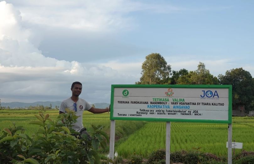 On #BiodiversityDay, we’re highlighting the vital link between healthy ecosystems &amp; thriving communities.
JOA supports people living alongside fragile environments, protecting biodiversity while building sustainable futures. Read our blog: bit.ly/3ZrXcQI #natureandpeople