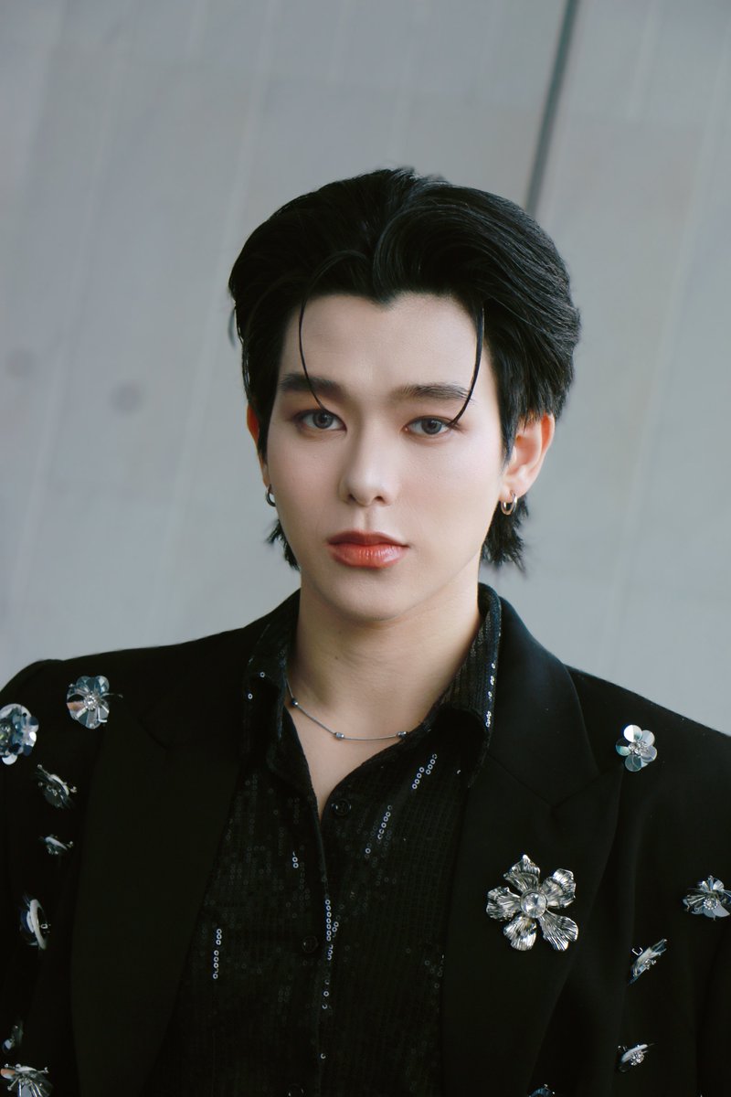 “KRIT” 
งานประกาศรางวัลไนน์เอ็นเตอร์เทน อวอร์ด 2025

9ENTERTAIN X TIA51

#9entertainawards2025xTIA51
#krmjtc , <a href="/krmjtc/">krmjtc</a>