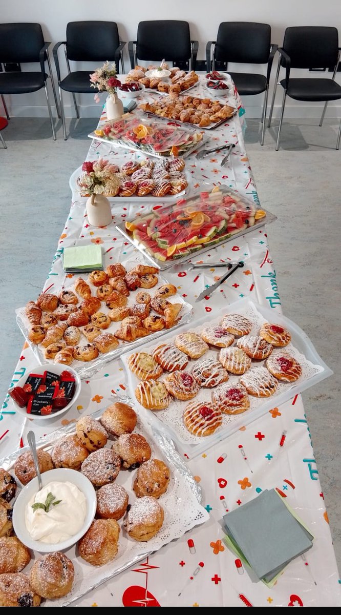 Staff appreciation at Nenagh Rehab unit for the exceptional work our staff do to care for patients from the Uhl group <a href="/HSEMidWest/">HSE Mid West</a> and get them back home ❤️<a href="/PmTalevara1/">PM</a>