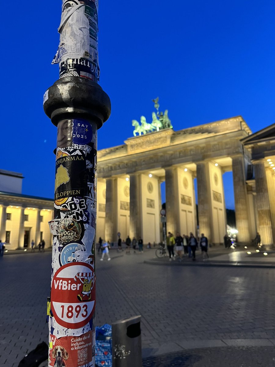 VfBier's tweet photo. Unser Traum wird wahr
#VfB #VfBier https://t.co/PNldWx6yr0