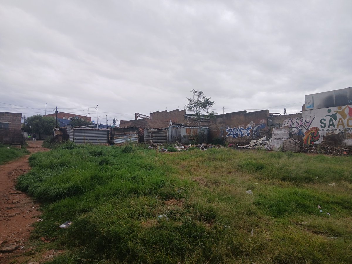 MsibiNaphtalie's tweet photo. @CleanerJoburg we are asking for your intervention still. We have reached out to your office without any response. Please help with a TLB and trucks to remove the rubble here. 10020 ngweya street. Close to Mzimhlophe Train station. @CityofJoburgZA https://t.co/yD17DcDuFy