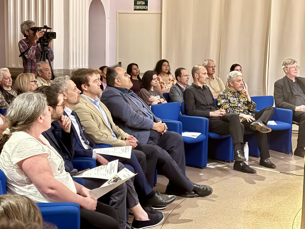 conservatorigi (@conservatorigi) on Twitter photo Fi de la Temporada de Concerts amb ‘Vint-age’ acompanyats pel diputat de cultura <a href="/jordi_camps/">Jordi Camps Vicente</a>
Una gran festa musical per commemorar els 2️⃣0️⃣ anys de docència al Conservatori de Girona de la violinista Eszter Schütz i el violista Joan Fèlix
<a href="/DiputacioGirona/">Diputació de Girona</a> <a href="/casadeculturagi/">Casa Cultura Girona</a> Fi de la Temporada de Concerts amb ‘Vint-age’ acompanyats pel diputat de cultura <a href="/jordi_camps/">Jordi Camps Vicente</a>
Una gran festa musical per commemorar els 2️⃣0️⃣ anys de docència al Conservatori de Girona de la violinista Eszter Schütz i el violista Joan Fèlix
<a href="/DiputacioGirona/">Diputació de Girona</a> <a href="/casadeculturagi/">Casa Cultura Girona</a>