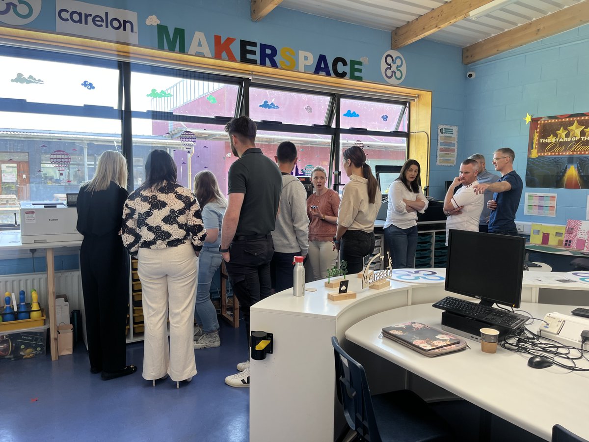 GCLeolaiocht's tweet photo. Fantastic LCETB Digital Leader Cluster Day at @ThomondCommColl! Inspiring Computer Science &amp; AI-focused sessions from our CoP + launch of our AI Resource Pack for schools. Thanks to our EU @ideal_futureTA  partners for supporting this exciting step in ethical, future-ready ed. https://t.co/QjYG332jyD