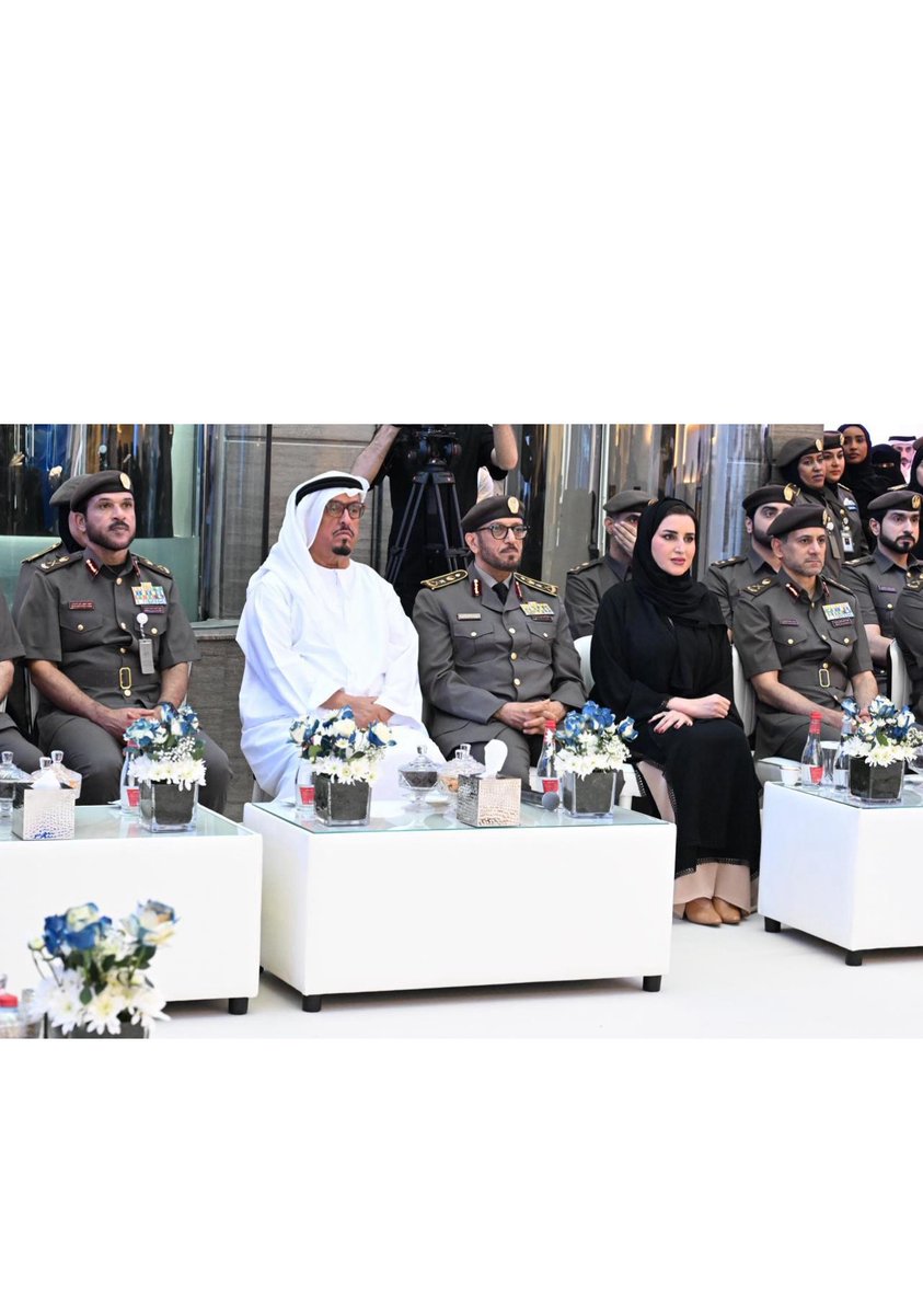 •

بحضور معالي الفريق ضاحي خلفان تميم، نائب رئيس الشرطة والأمن العام في دبي، والسيدة إيمان السويدي، المدير التنفيذي لإدارة التقييم والدراسات في الأمانة العامة للمجلس التنفيذي، وفي إنجاز وطني يعكس رؤية القيادة ويجسّد التميّز المؤسسي، رفعت إقامة دبي راية حمدان بن محمد للخدمات