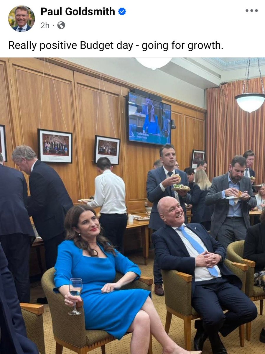 llllllll tweet media