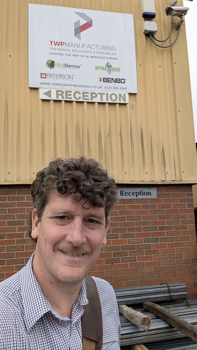 Luke Appleby M.ISRM (@lukeeqrisk) on Twitter photo First stop. But which legend am I visiting? 
#ukmanufacturing First stop. But which legend am I visiting? 
#ukmanufacturing