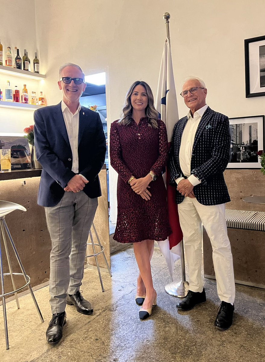 Consulat De la République de Slovénie à Marseille (@consulslovenie) on Twitter photo <a href="/ConsulSlovenie/">Consulat De la République de Slovénie à Marseille</a> représenté par <a href="/fabricegreffet/">Fabrice GREFFET</a> son Consul à participé à une soirée spéciale organisée en l'honneur de Madame #AnaHelenaAltamirano,
nouvelle Consule Générale du Panama à <a href="/marseille/">Ville de Marseille</a>
#Diplomatie #Consulat #Marseille #Panama #Slovénie
#RéseauConsulaire <a href="/ConsulSlovenie/">Consulat De la République de Slovénie à Marseille</a> représenté par <a href="/fabricegreffet/">Fabrice GREFFET</a> son Consul à participé à une soirée spéciale organisée en l'honneur de Madame #AnaHelenaAltamirano,
nouvelle Consule Générale du Panama à <a href="/marseille/">Ville de Marseille</a>
#Diplomatie #Consulat #Marseille #Panama #Slovénie
#RéseauConsulaire