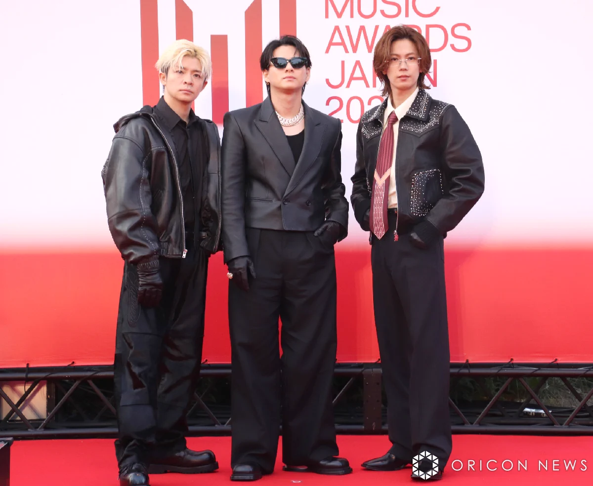 Supreme ブラック ビーニー　Number_i 岸優太着用 GrixGsea0AAMd4M?format=webp&