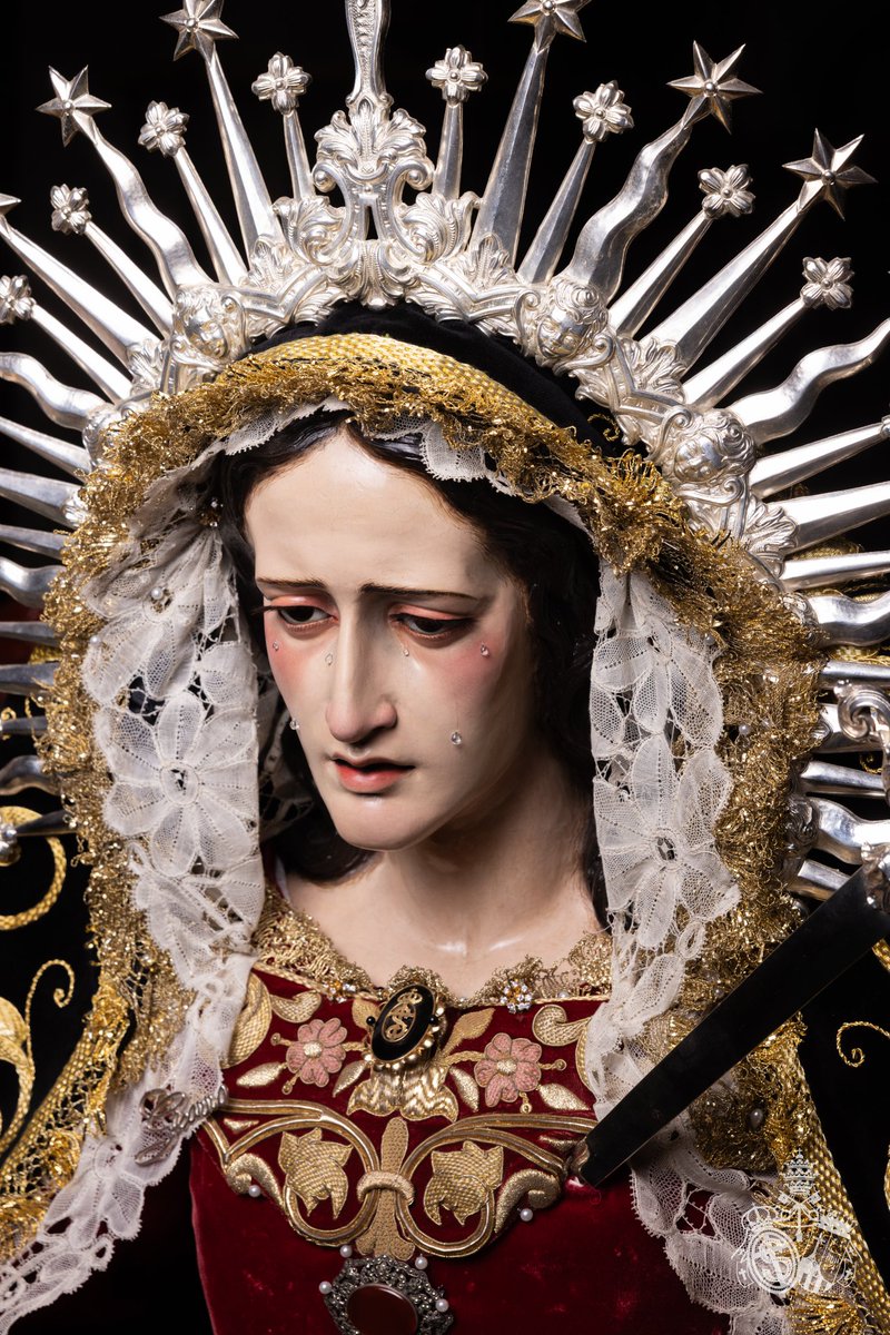 ArchiSangre's tweet photo. EFEMÉRIDE 📜 | #TalDíaComoHoy, hace 4 años, celebrábamos la Misa de Advocación de Ntra Sra y Madre del Socorro.

💐 La Stma Virgen estuvo expuesta en veneración el 21 y 22 de mayo, día en el que se le otorgó su advocación tras 163 años de historia.

#CofradíasMLG #ArchiSangre https://t.co/grN7fd37VA