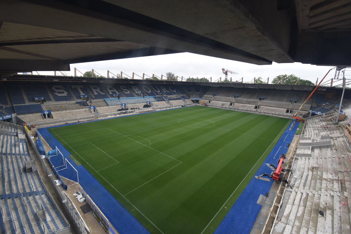 maitre_guigz's tweet image. Ça carbure dans le Stade, tous les sièges de la sud sont retirés, en cours pour la nord également. Bouleversement du planning en vue d&apos;une éventuelle coupe d&apos;Europe. #LiveRCS