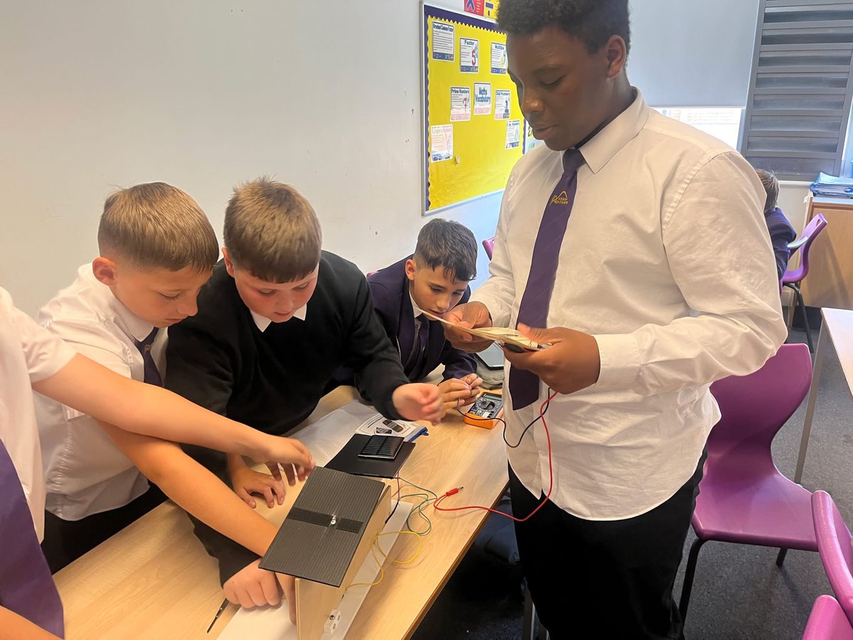 ebbwfawr's tweet photo. Year 7 got hands-on with sustainability in a brilliant STEM workshop on Sustainable Homes last Friday! Huge thanks to @EESWSTEMCymru for sparking eco-creativity and innovation! 💡 #STEMCymru #SustainableFuture #Year7Innovators https://t.co/2pf3CLRiOI