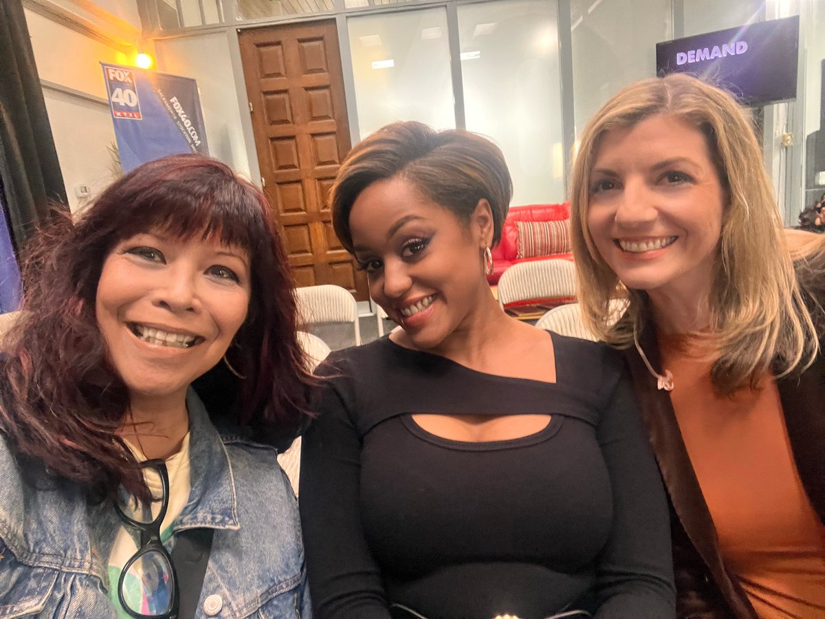 Rowena Lugtu-Shaddox aka RO (@roshaddox) on Twitter photo #TBT with my fave <a href="/FOX40/">FOX40 News</a> morning anchors.🩷🩷🩷
<a href="/Townsend_tv/">Melanie Townsend</a> & #GenevieveMelzer
#Squad40 #foxyforty #TBT with my fave <a href="/FOX40/">FOX40 News</a> morning anchors.🩷🩷🩷
<a href="/Townsend_tv/">Melanie Townsend</a> & #GenevieveMelzer
#Squad40 #foxyforty