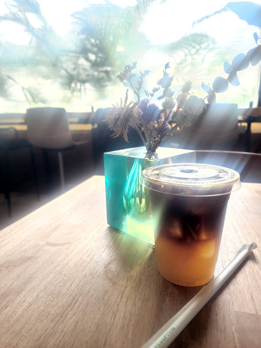 maymayalady's tweet photo. Nordlys coffee #Cafe เล็กๆที่อยู่ใน #WorkInn #coworkingspace ในซอย #แจ้งวัฒนะปากเกร็ด39 เหมาะแก่การมานั่งทำงานเงียบๆ คุยงานเบาๆ
งงๆว่านี่มาจากปากเกร็ด แต่GPS ให้ขึ้นทางด่วนเสียค่าเอ๋อไป45บาทจ้า
ขอแนะนำถ้าใครจะมาให้เข้ามาเมืองทอง แล้ววิ่งเส้นเลีบบทะเลสาบแหละค่อยปักหมุด เจอง่าย https://t.co/TDOtwStVsO