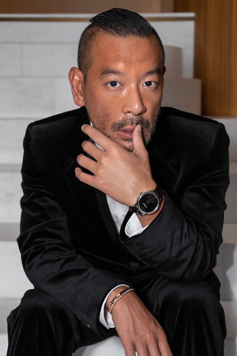 lofficielhk's tweet photo. #LOFFICIELhommes:今年康城影展,麥浚龍與古天樂亮相。兩人不僅以經典黑白西裝展現默契,佩戴的配飾也同樣用心——他們皆選擇了 @Chopard 的手鈪與腕錶。
#Chopard #ChopardLovesCinema #TheRedCarpetJeweller #Cannes2025 #CannesFilmFestival #JunoMak #麥浚龍 #LouisKoo #古天樂 #風林火山 https://t.co/5DL3sDjGvo
