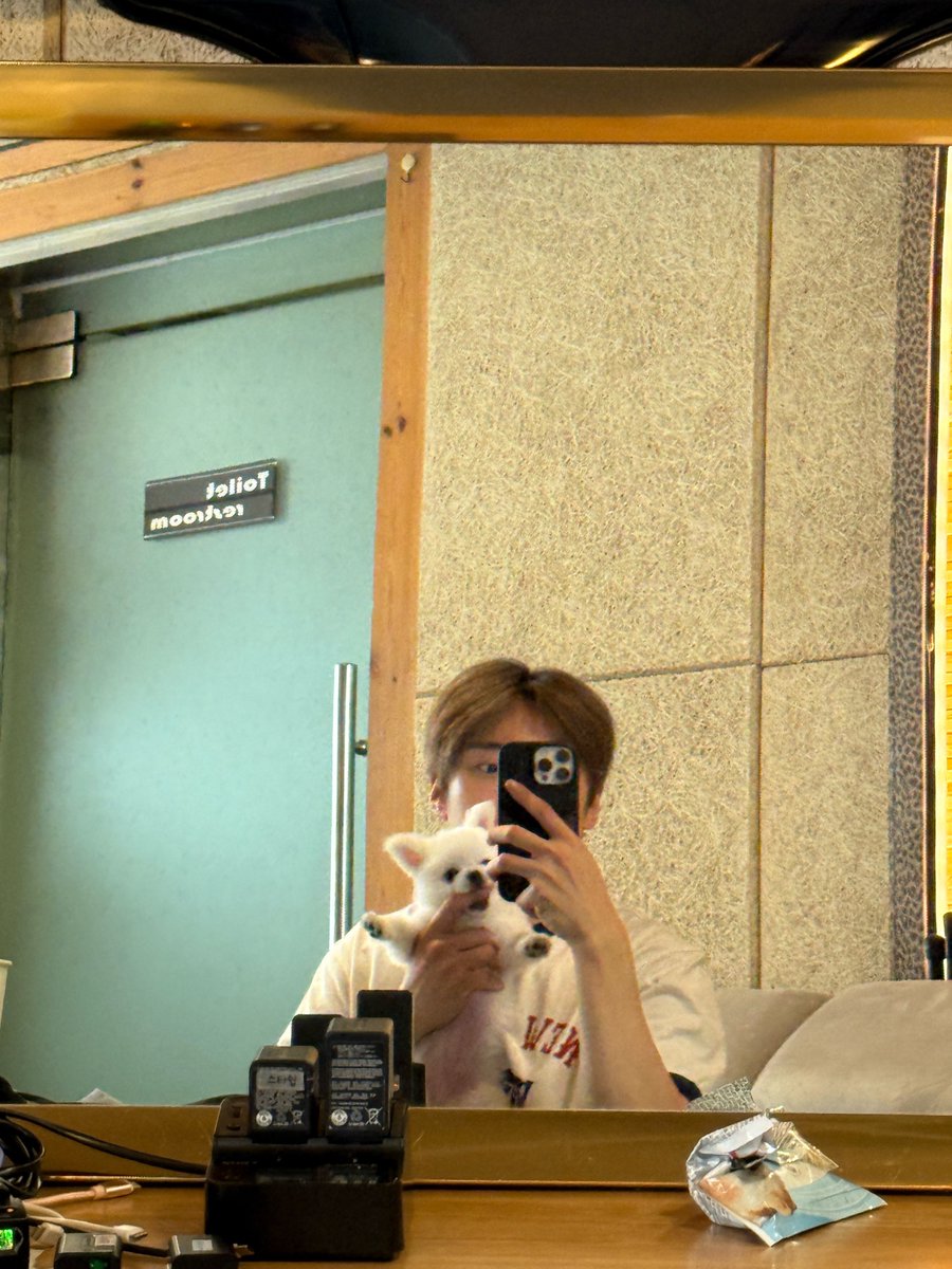 아 진짜 이거 제 최애사진됐어요