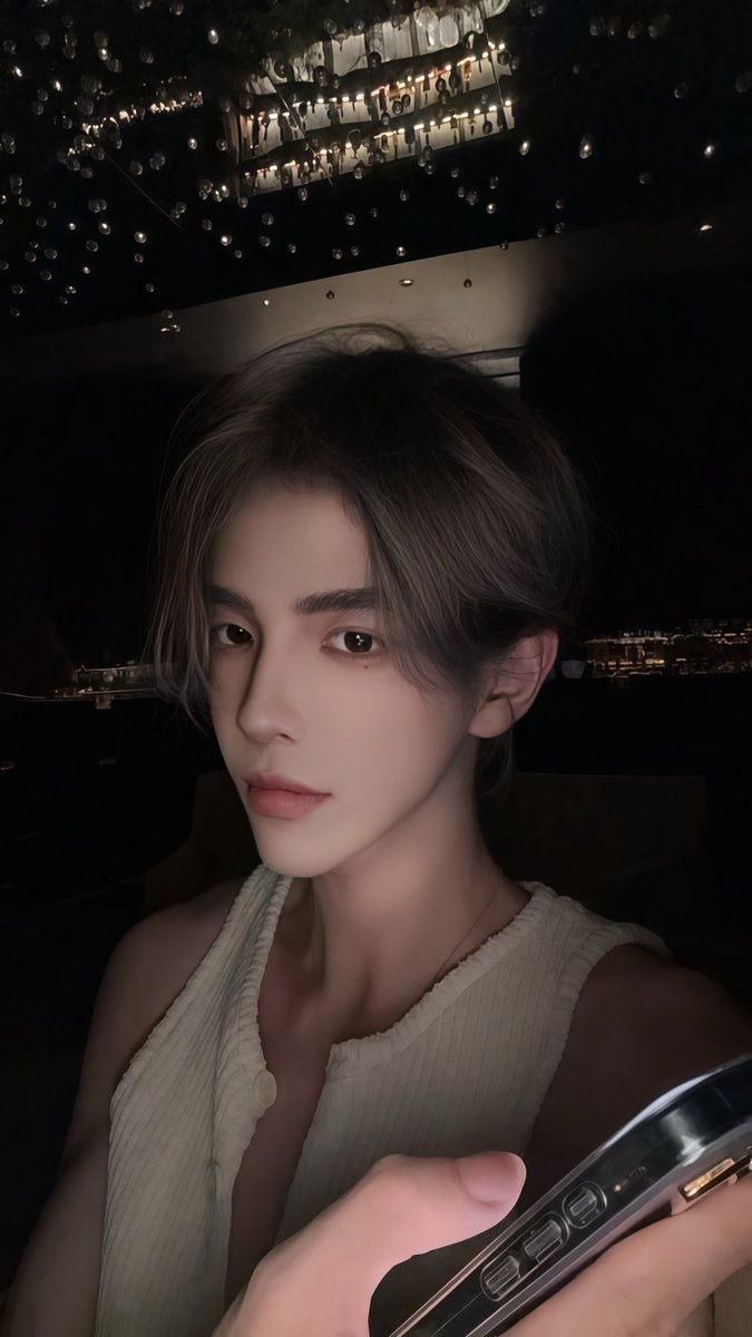 BBAIHHMYT's tweet photo. 反差 https://t.co/CgyISfteJF