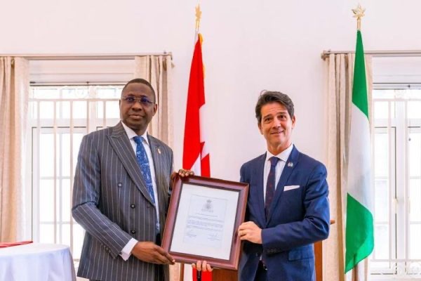 NigeriaStories's tweet photo. Canada honours EFCC chairman Olukoyede for role in global crime fight https://t.co/jIa1wk0N1d