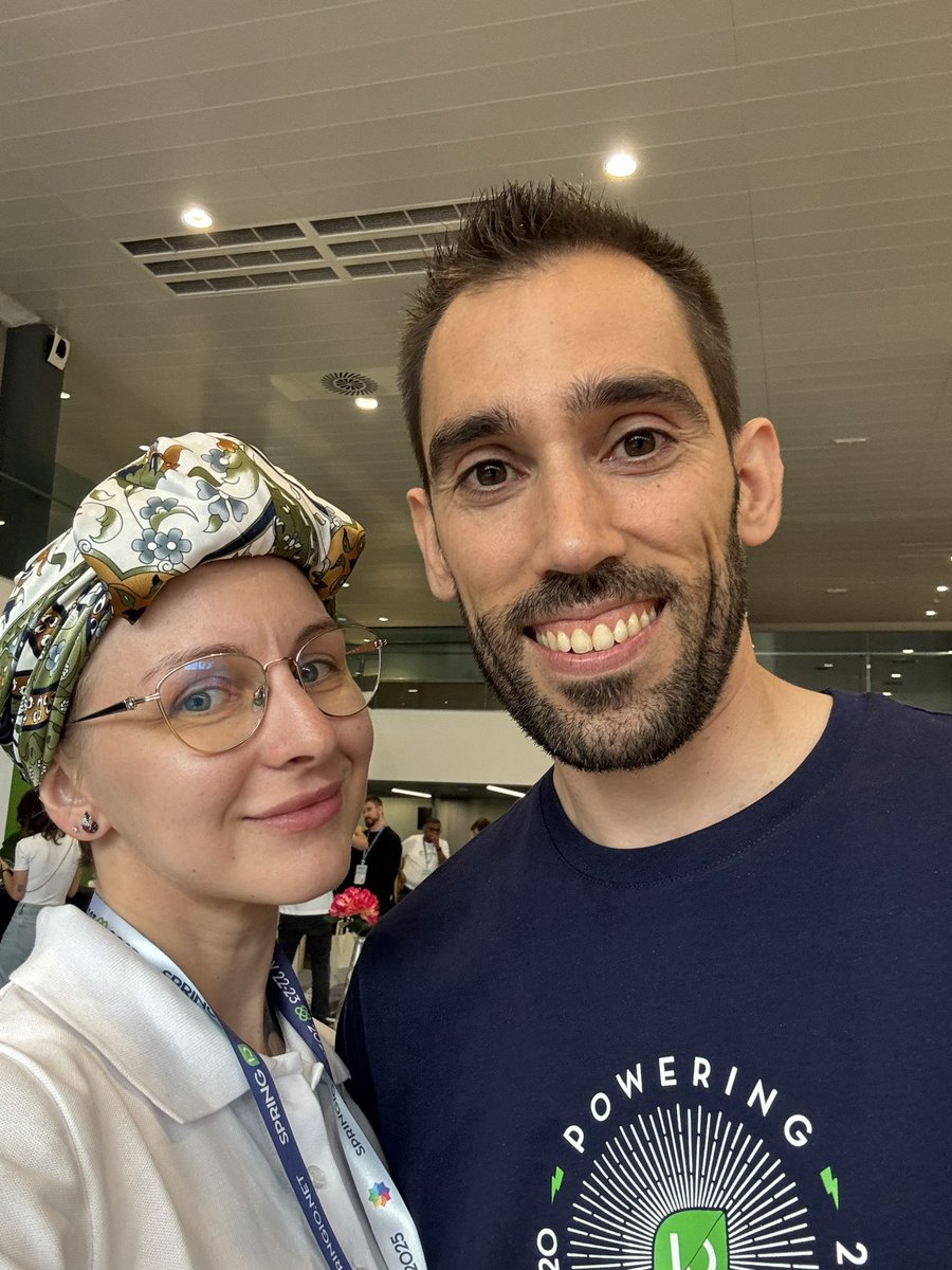 cat_edelveis's tweet image. With incredible @sergialmar who makes it all possible !🔥 #springio25