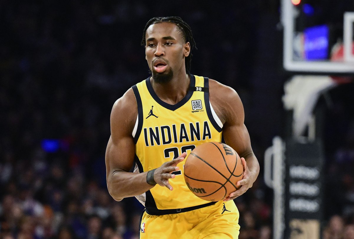OptaSTATS (@optastats) on Twitter photo In NBA history, 2 players have had 20+ points & 5+ threes in the 4th quarter of a playoff game on the opponent's home court.
Both did so for the <a href="/Pacers/">Indiana Pacers</a>, at Madison Square Garden, in the conference finals, on a Wednesday:
Reggie Miller (June 1, 1994)
Aaron Nesmith (last night) In NBA history, 2 players have had 20+ points & 5+ threes in the 4th quarter of a playoff game on the opponent's home court.
Both did so for the <a href="/Pacers/">Indiana Pacers</a>, at Madison Square Garden, in the conference finals, on a Wednesday:
Reggie Miller (June 1, 1994)
Aaron Nesmith (last night)