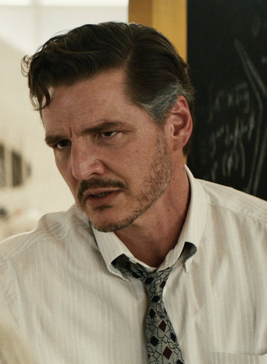hughdfn's tweet image. I wanna kiss his face so bad