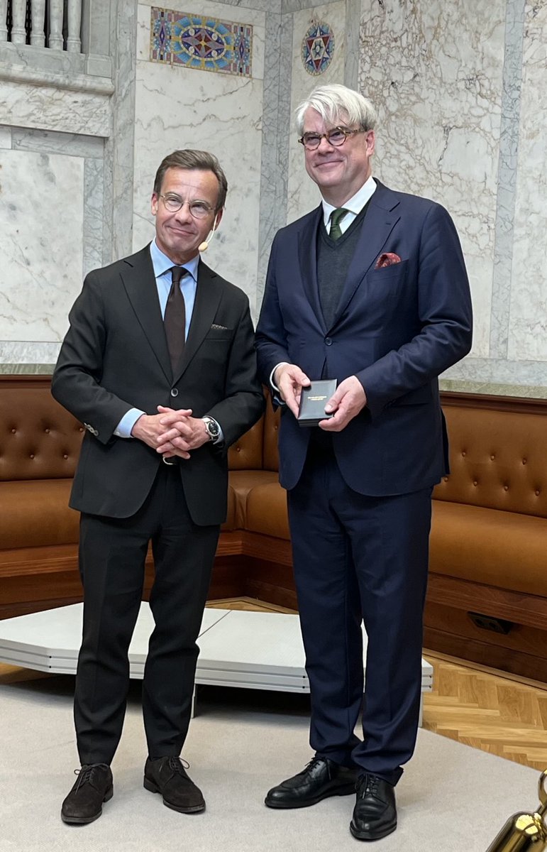 Fredrik Löjdquist (@flojdquist) on Twitter photo Happy to receive the medal Nit och Redlighet, for 30 years service in Swedish government offices, from Prime Minister <a href="/SwedishPM/">Ulf Kristersson</a> Happy to receive the medal Nit och Redlighet, for 30 years service in Swedish government offices, from Prime Minister <a href="/SwedishPM/">Ulf Kristersson</a>
