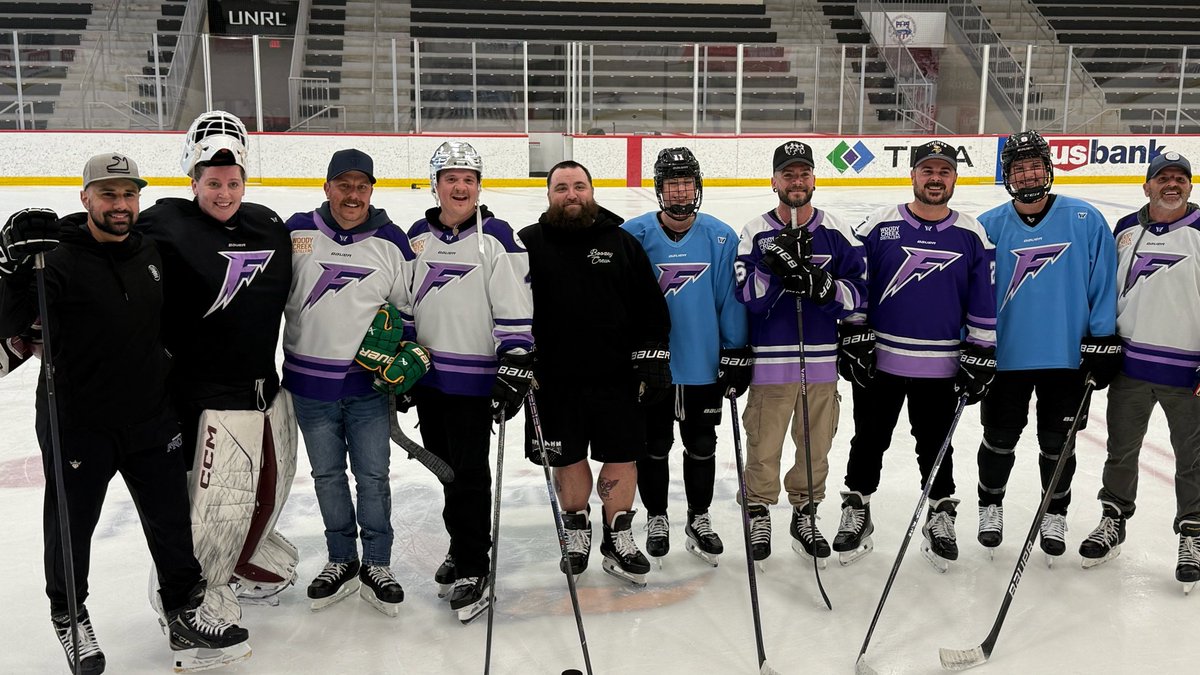 Minnesota Frost (@pwhl_minnesota) on Twitter photo Meanwhile at home:
<a href="/JellyRoll615/">Jelly Roll</a>'s band hit the ice with our reserves for a quick skate before their show earlier this week! Meanwhile at home:
<a href="/JellyRoll615/">Jelly Roll</a>'s band hit the ice with our reserves for a quick skate before their show earlier this week!