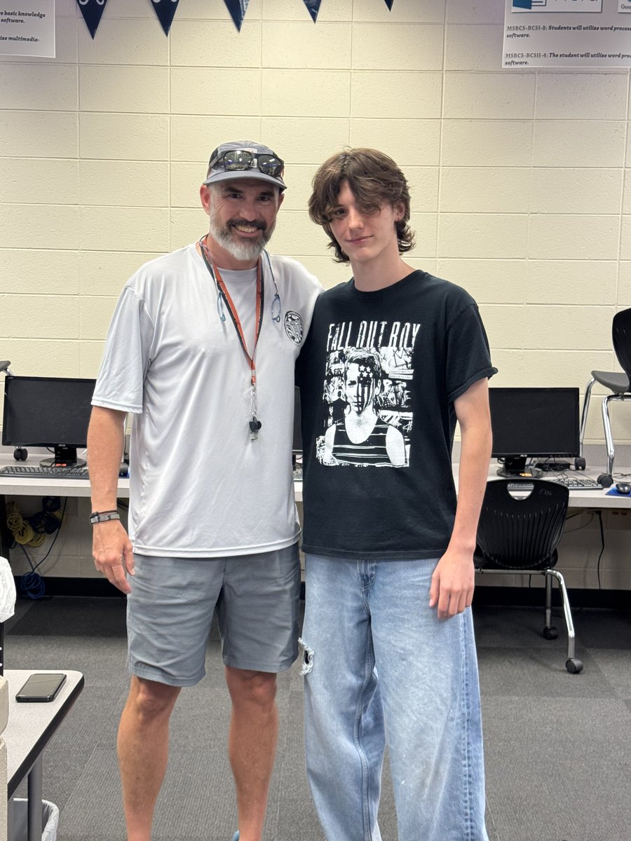 Honor Grad William Kirksey presented his Golden Apple to Mr. Vonnie McClung. "He was my 8th grade yearlong computer science teacher and really pushed me to be myself. He always reassured me that I would end up exactly where I wanted to be, and never once lost faith in me."
