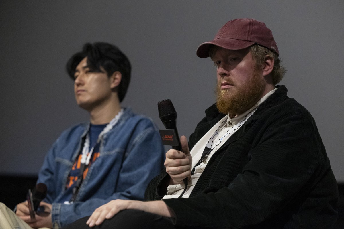 devshears's tweet image. dissociating during the q&amp;amp;a