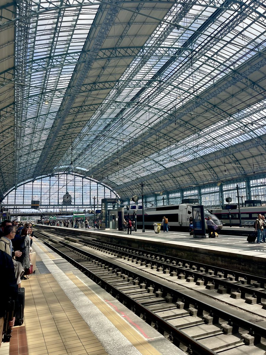 Last leg of the trip. San Sebastián to Bordeaux by road followed by the TGV to Paris and Eurostar. Proper slog for no reward. Our time will come 🇾🇪