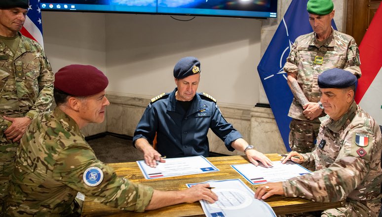 NATO Spokesperson (@natopress) on Twitter photo Major General Christophe Hintzy 🇫🇷 assumed command of #NATO Mission Iraq <a href="/IraqNato/">NATO Mission Iraq - NMI</a>, at a change of command ceremony in Baghdad 🇮🇶. He succeeds Lieutenant General Lucas Schreurs 🇳🇱
Read: bit.ly/3SgB2x6 Major General Christophe Hintzy 🇫🇷 assumed command of #NATO Mission Iraq <a href="/IraqNato/">NATO Mission Iraq - NMI</a>, at a change of command ceremony in Baghdad 🇮🇶. He succeeds Lieutenant General Lucas Schreurs 🇳🇱
Read: bit.ly/3SgB2x6