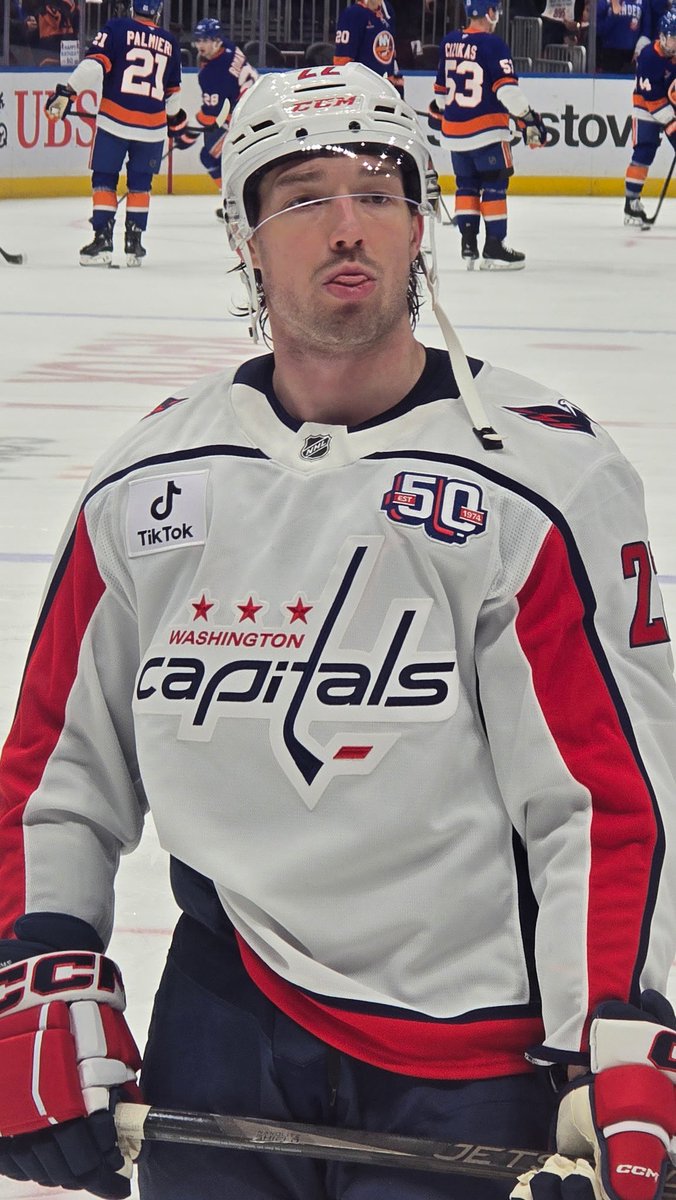 PrincessJulie_G's tweet photo. Happy birthday my love! I will always bark for you!! Woof woof!! 💜🐶🎉🎂🥳🎈🎊🎁😘 #brandonduhaime #washingtoncapitals #mylove https://t.co/w1JeRsFWA7