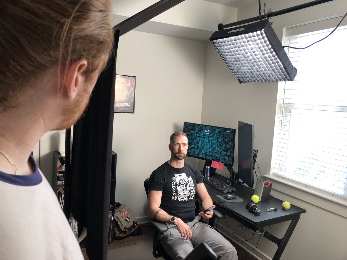newgroundsdoc's tweet image. Setting up @MRKrinkels for his interview!