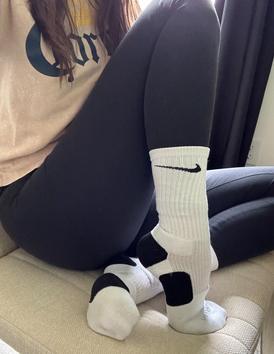 nike crew socks with leggings