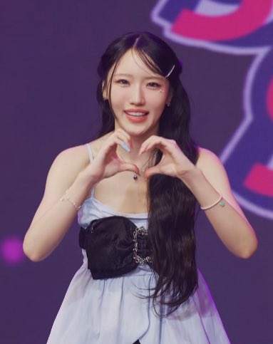 moanaarchive's tweet photo. Moana won her 1v1 stage with over 3,000 votes and extra points from the judge panel! #YamauchiMoana #모아나 #야마우치모아나 #山内若杏名 #StellarSugar https://t.co/zmjfUWqOHP