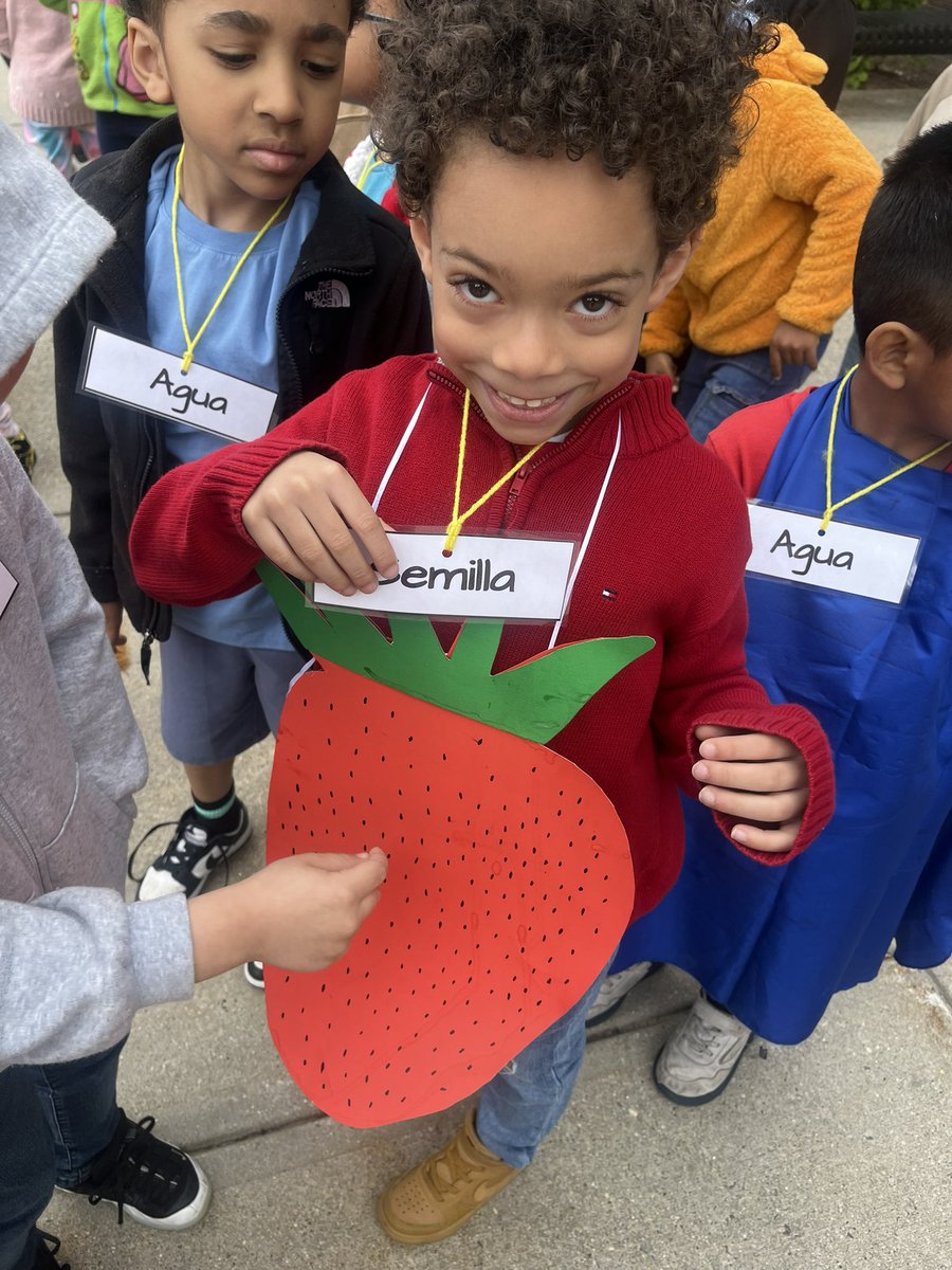 Young Woods Ss participating in our annual Vocabulary Parade!! Embracing language, words and reading!! <a href="/pvdschools/">Providence Public Schools</a> <a href="/ElementaryZone/">PPSD Elementary Zone</a> <a href="/RIDeptEd/">Rhode Island Department of Education (RIDE)</a>
