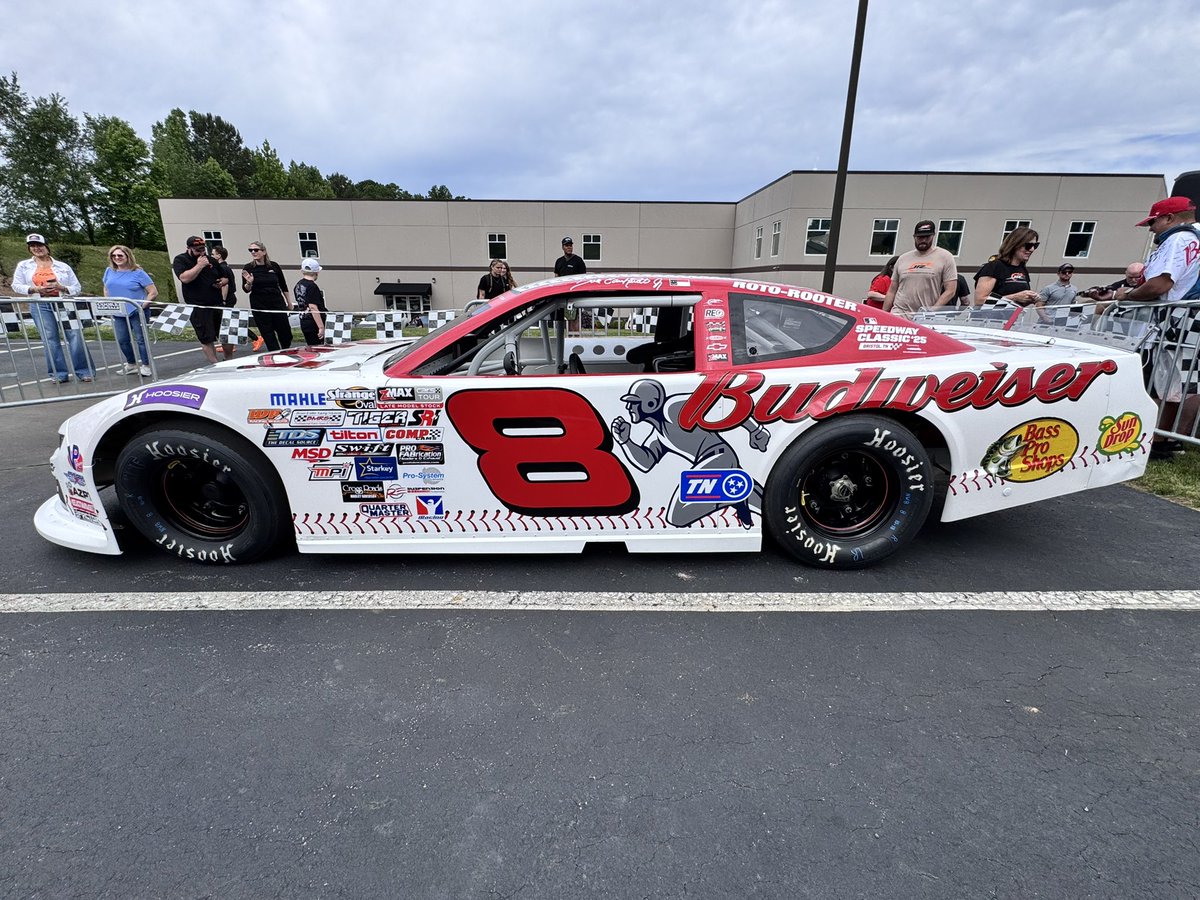 Lionel Racing (@lionel_racing) on Twitter photo Pre-orders are open for the Dale Earnhardt Jr Budweiser Speedway Classic late model die-cast! 
➡️ lionelracing.com/category/Late-… Pre-orders are open for the Dale Earnhardt Jr Budweiser Speedway Classic late model die-cast! 
➡️ lionelracing.com/category/Late-…