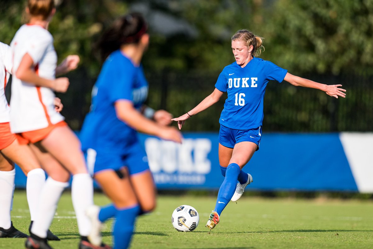 Alumni Spotlight - Sydney Simmons 🙌

A member of DWS from 2018-2021, Sydney currently attends Texas A&amp;M College of Dentistry! 

Full story ➡️ goduke.us/43qjWBL