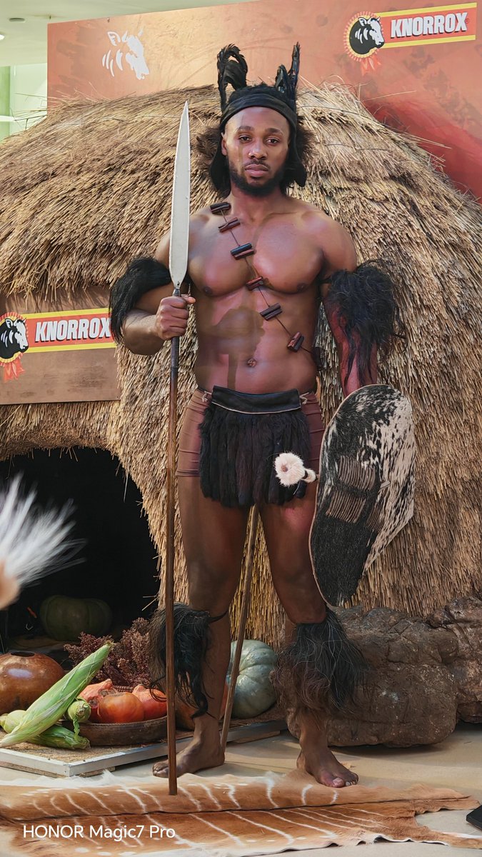 HAPPENING NOW:

No comment 😉😇

#KgopoloReports #ShakaiLembeS2