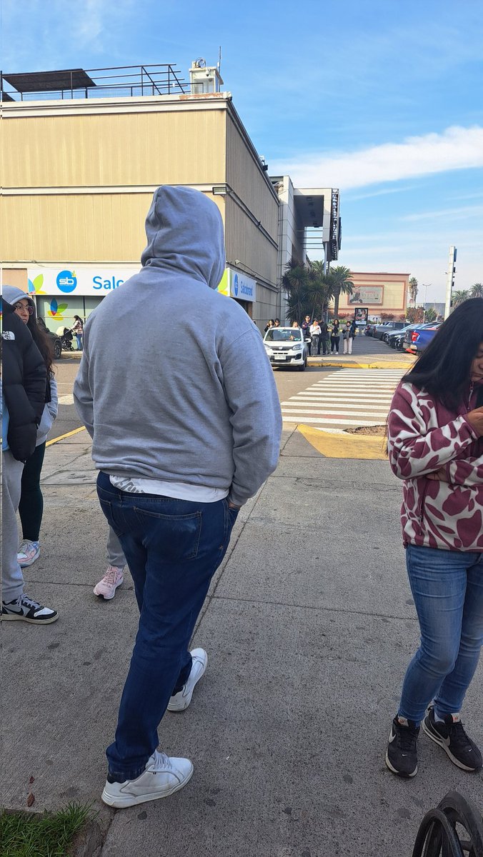 krla.francisk tweet media