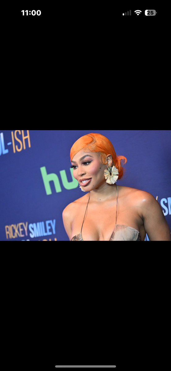 TamonRollins's tweet image. “26” inch 613 Frontal Unit 

Wig From: #TeeFrontalsCollection 

Custom Color: @TFrontals 

Can’t believe one of my wigs is on #GettyImages !!! A dream come true. Trust the process- come get your crown adjusted. #Retweet #Viral #DMVHairstylist #CelebrityStylist #TeeFrontals