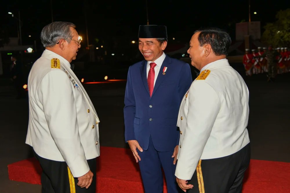 DEMOKRAT_S14P's tweet photo. Momen kedekatan SBY dan Prabowo dari dulu hingga sekarang 

@prabowo @SBYudhoyono https://t.co/HGk8w5TEXT
