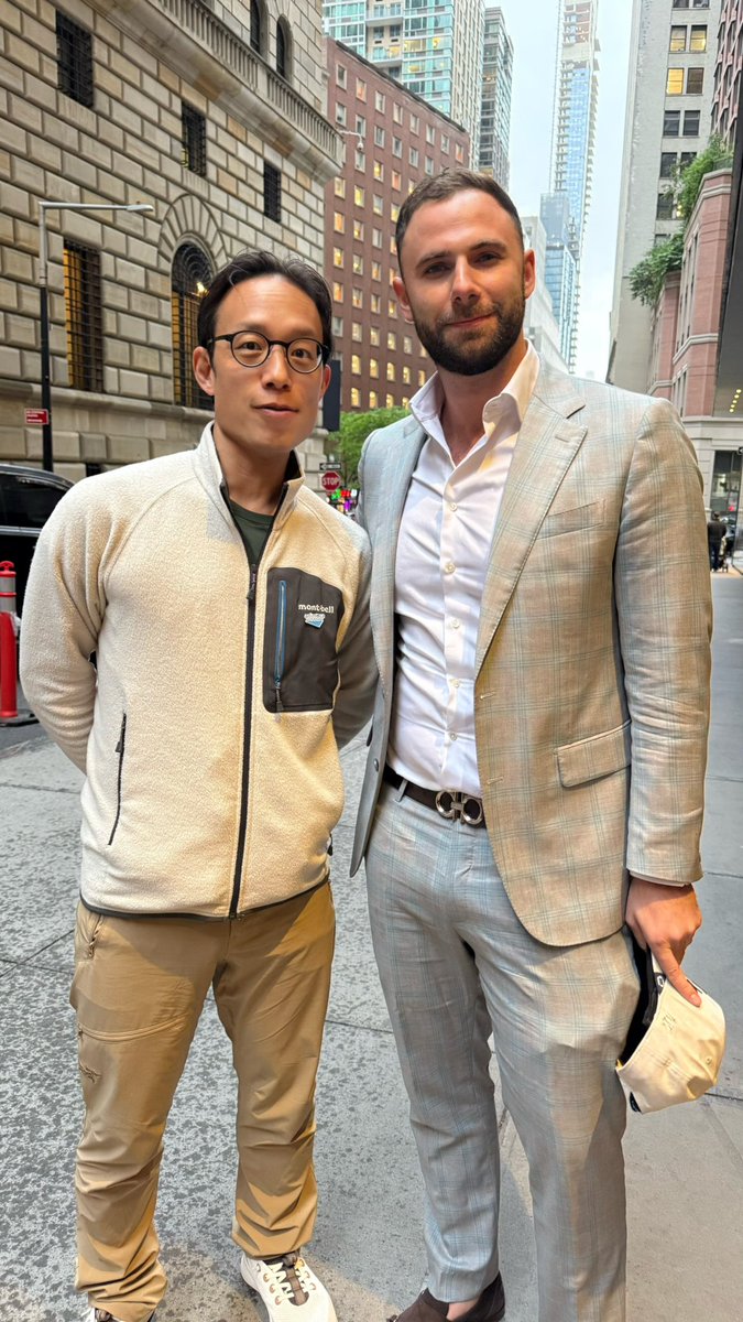 Great to chat with <a href="/yatsiu/">Yat Siu</a>, chairman of <a href="/animocabrands/">Animoca Brands</a> about building the future of web3 ecosystems. ⛓️🐧