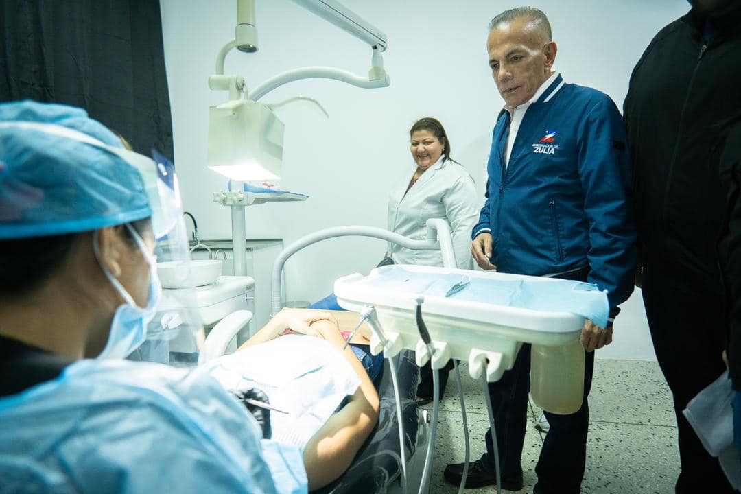 #22Mayo: Gobernación del Zulia fortalecen la red ambulatoria y hospitalaria con obras que benefician a más de 700 mil zulianos

<a href="/manuelrosalesg/">Manuel Rosales</a> 

tinyurl.com/58t6763s