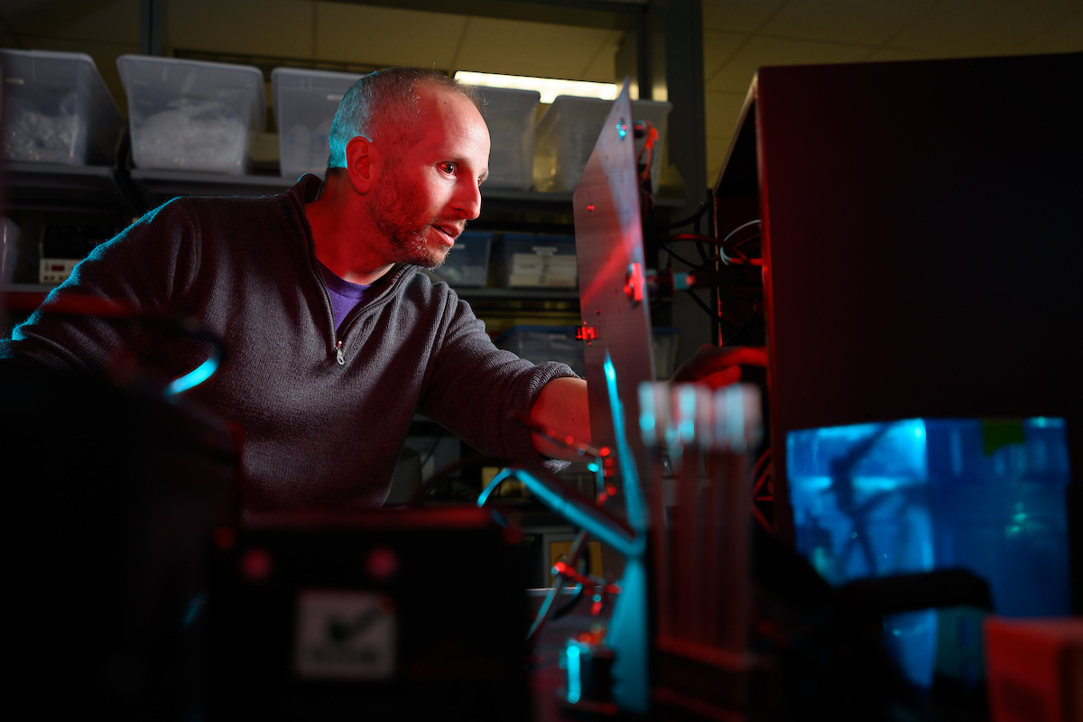 NC State Vet Medicine (@ncstatevetmed) on Twitter photo 🎉👏🏽🧨#NCStateVetMed Dr. Brian Gilger & Dr. Mike Sano are <a href="/NCState/">NC State University</a> Chancellor's Innovation Fund recipients! Gilger is advancing ways to make eye surgeries safer. Sano is enhancing a gene-editing technique that uses electricity to deliver DNA into cells. research.ncsu.edu/cif-2025/ 🎉👏🏽🧨#NCStateVetMed Dr. Brian Gilger & Dr. Mike Sano are <a href="/NCState/">NC State University</a> Chancellor's Innovation Fund recipients! Gilger is advancing ways to make eye surgeries safer. Sano is enhancing a gene-editing technique that uses electricity to deliver DNA into cells. research.ncsu.edu/cif-2025/