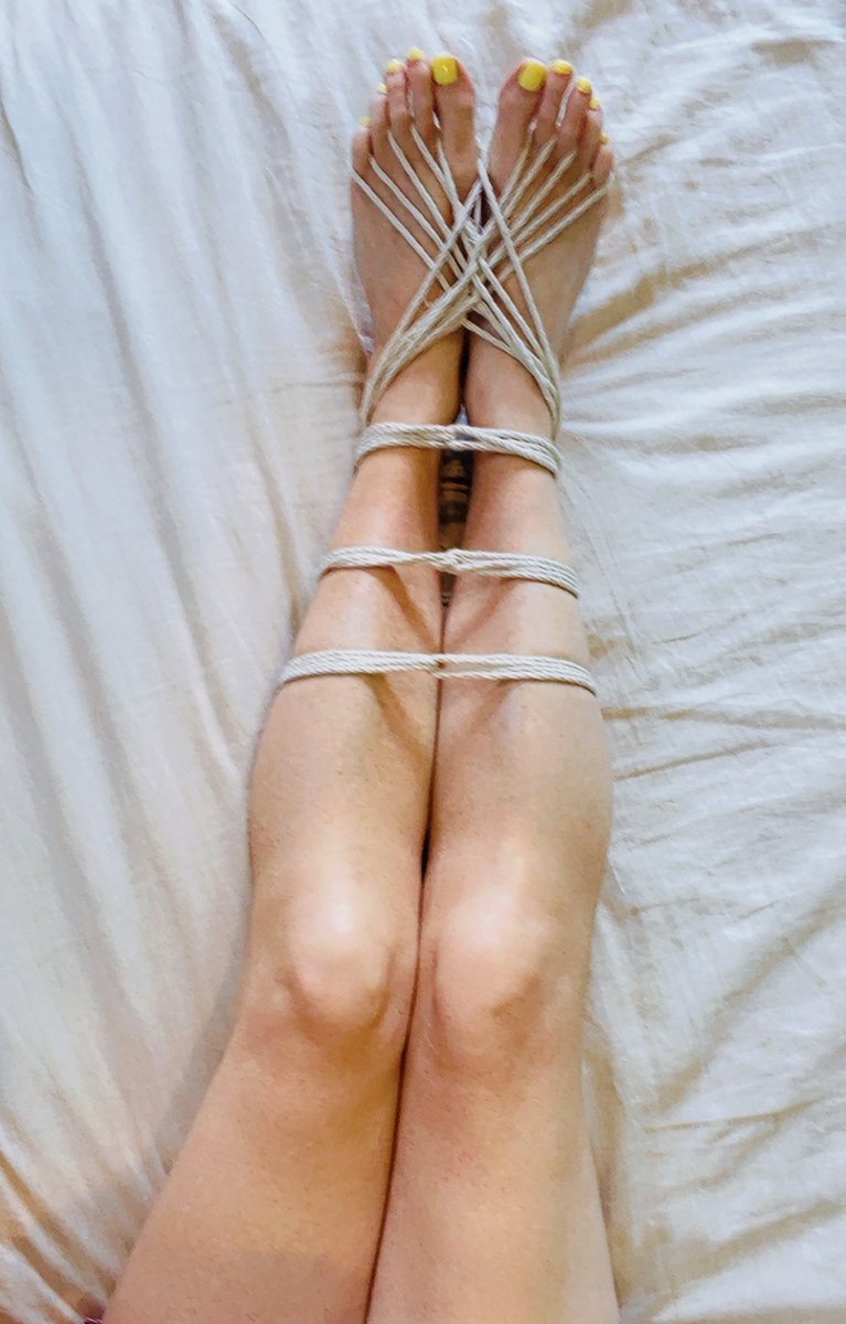 sashalacious's tweet photo. Shibari Feet Weave and Leg Binding.🔥 I got so turned on being tied up like this. 🫦 #feet #feetpics #feetphoto #sellfeetpics #toes #longtoes #FeetFinder #OnlyFans #Fansly #bdsm #bondage #shibari https://t.co/hZSMQpNkze