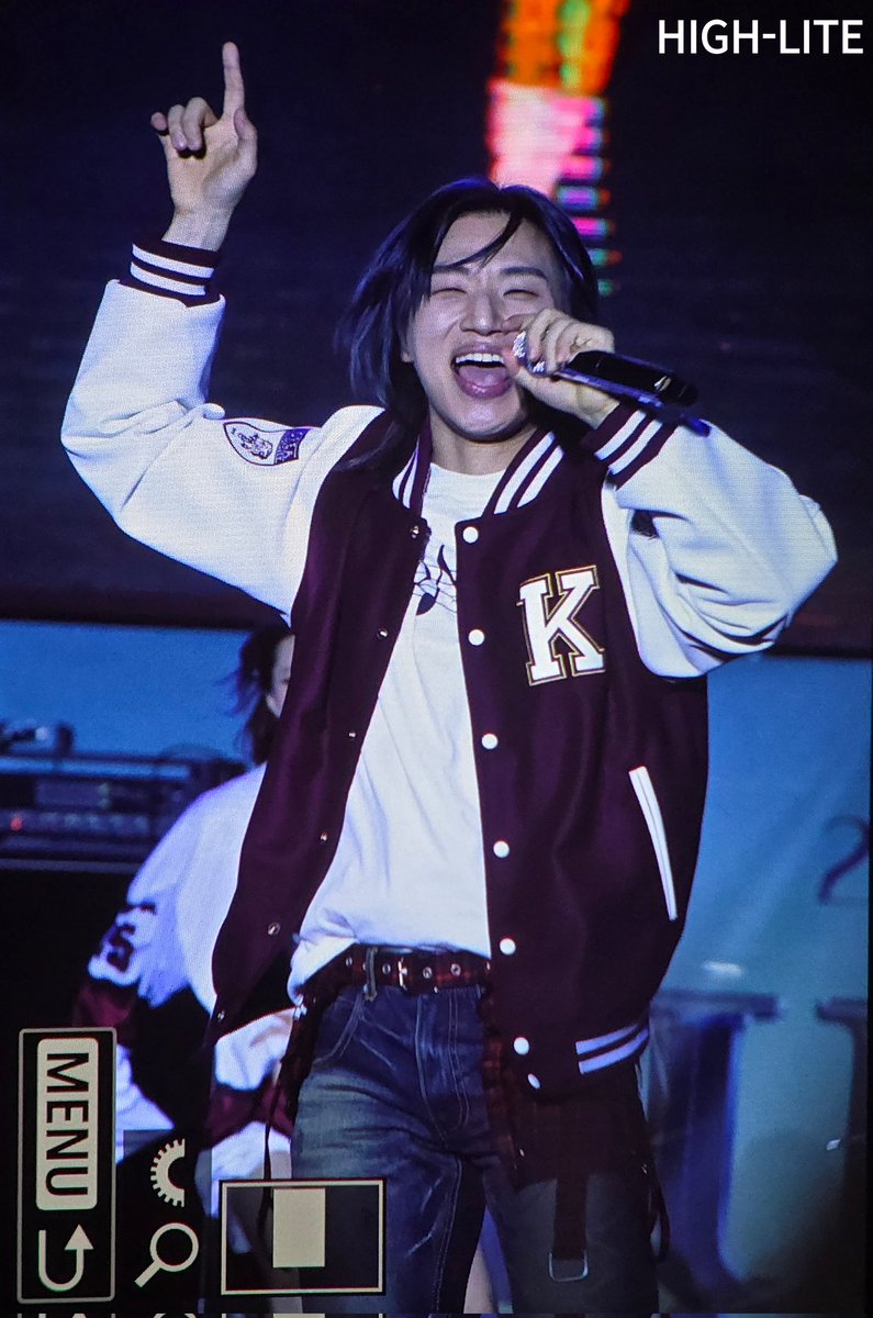High__Lite's tweet photo. 250522 고려대 석탑대동제 

호학호등
호랑이 학교에 호랑이의 등장이라🐯

#대성 #DAESUNG #DLITE #テソン
#DsWAVE #UNIVERSE
@d_lable https://t.co/Bt5kfULiOd