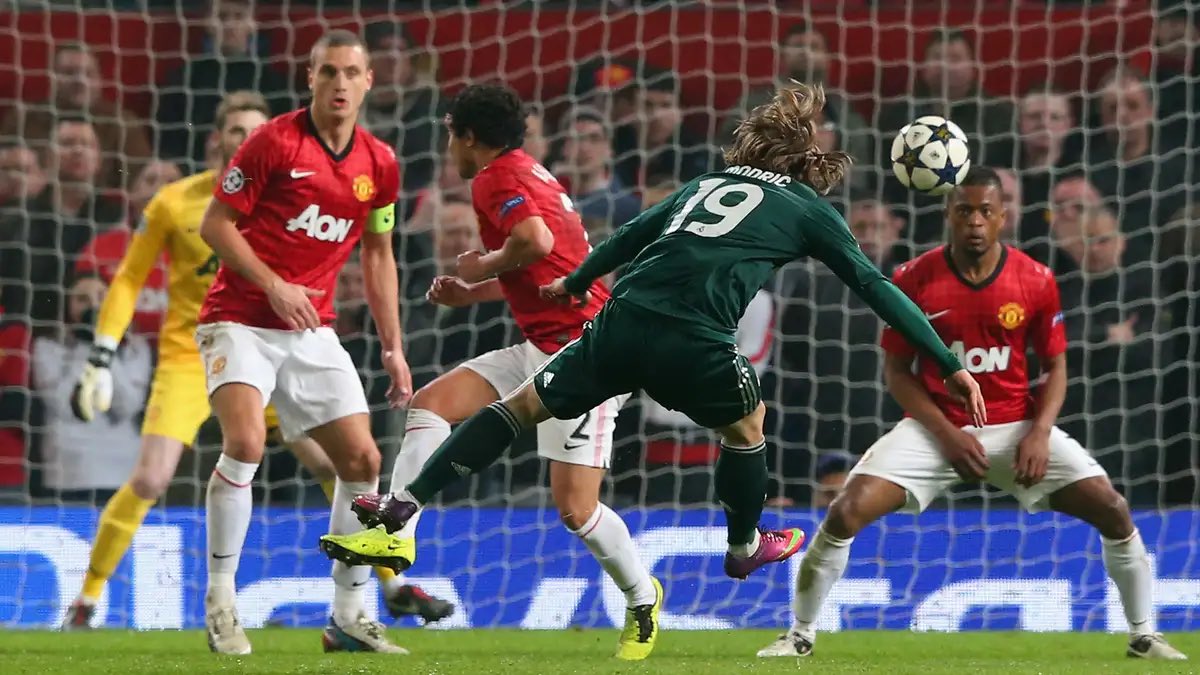 Kimigon10's tweet photo. @lukamodric10 

El mejor futbolista que he visto en un campo de fútbol.

Desde tu gol en Manchester a hacer del Madrid el mejor equipo de Europa.

No te olvidaré jamás. Te quiero. https://t.co/1gwTOB92mG