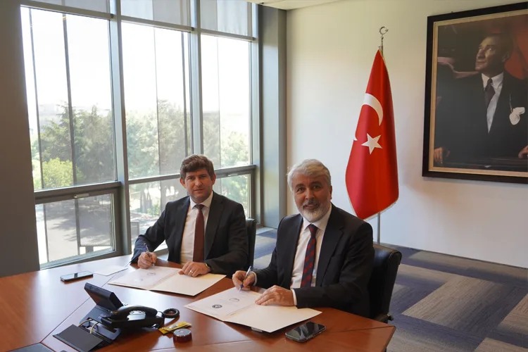 PRÜ ve DEHUKAM’dan güç birliği

Piri Reis Üniversitesi ve DEHUKAM arasında “Deniz Tarihi ve Deniz Hukuku” alanında protokol imzalandı.

haberdenizde.com/denizde-gundem…

<a href="/Dehukamtr/">DEHUKAM</a> 
<a href="/MustafaBaskara_/">Mustafa Başkara</a>
<a href="/pirireisuni/">Piri Reis Üniversitesi</a>
<a href="/NafizArica/">Nafiz Arıca</a>